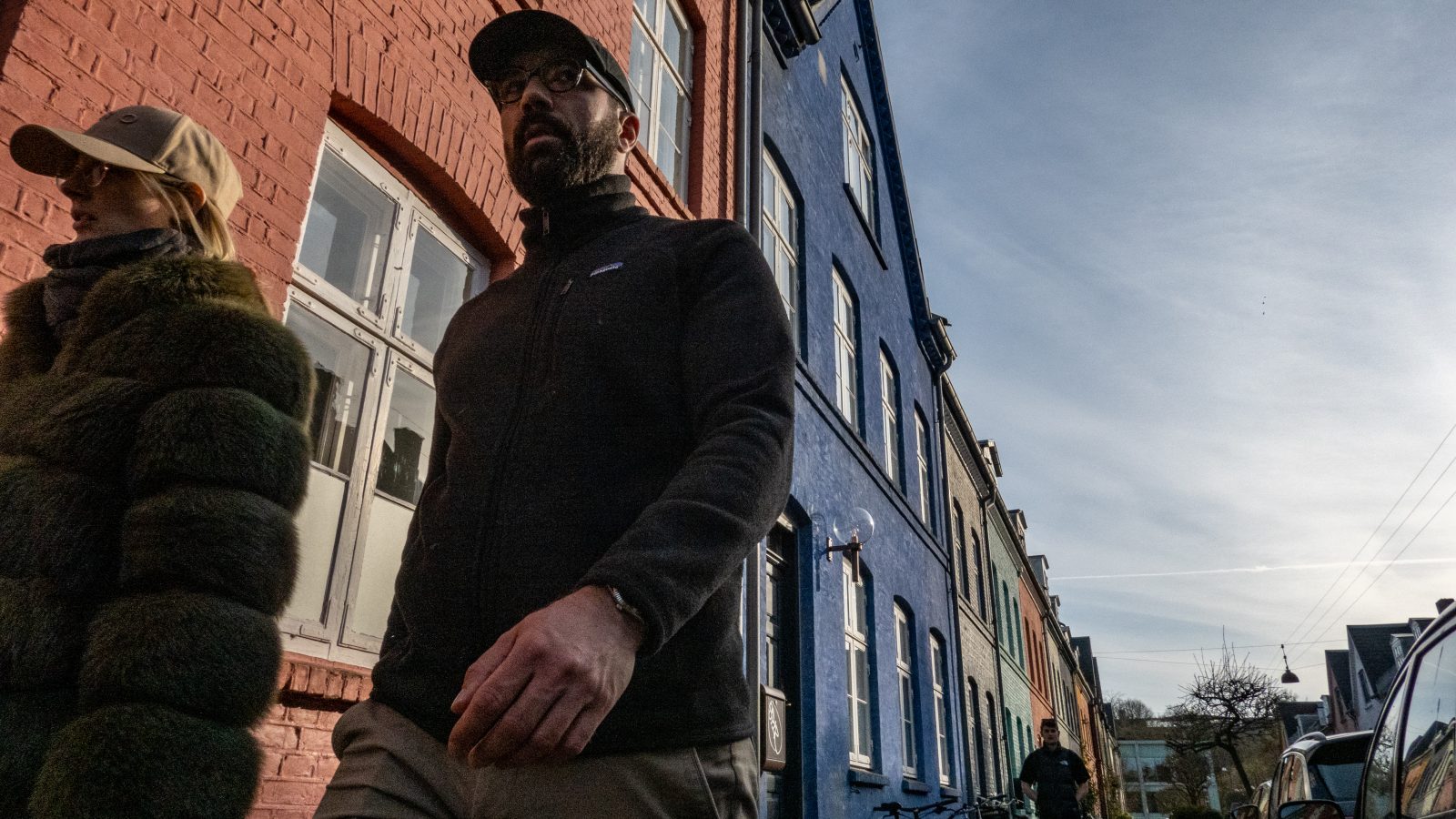 2 unga personer på gatan i Köpenhamn