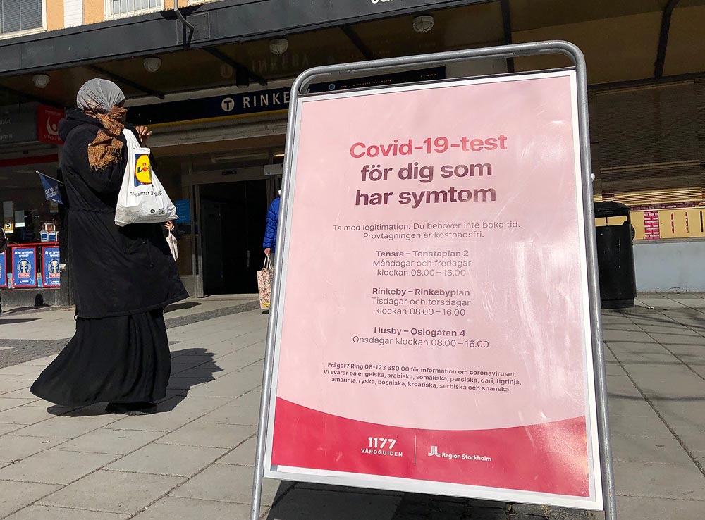 Bild på skylt med information om covid-test