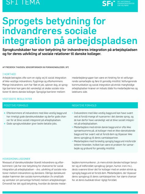 Rapportomslag med vit bakgrund och turkos text