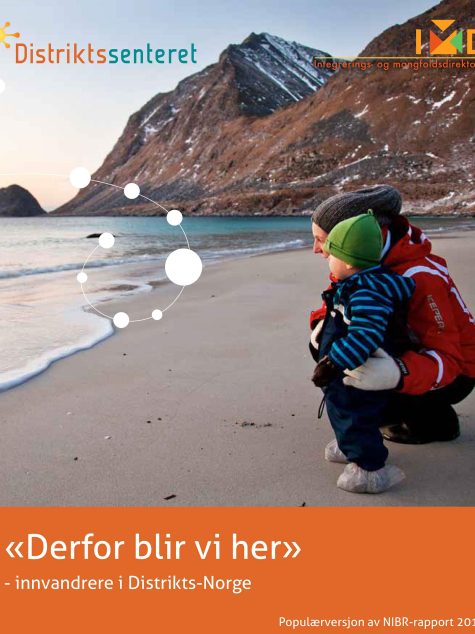 Rapportomslag som visar ett barn och en vuxen som står på en strand vid vattnet