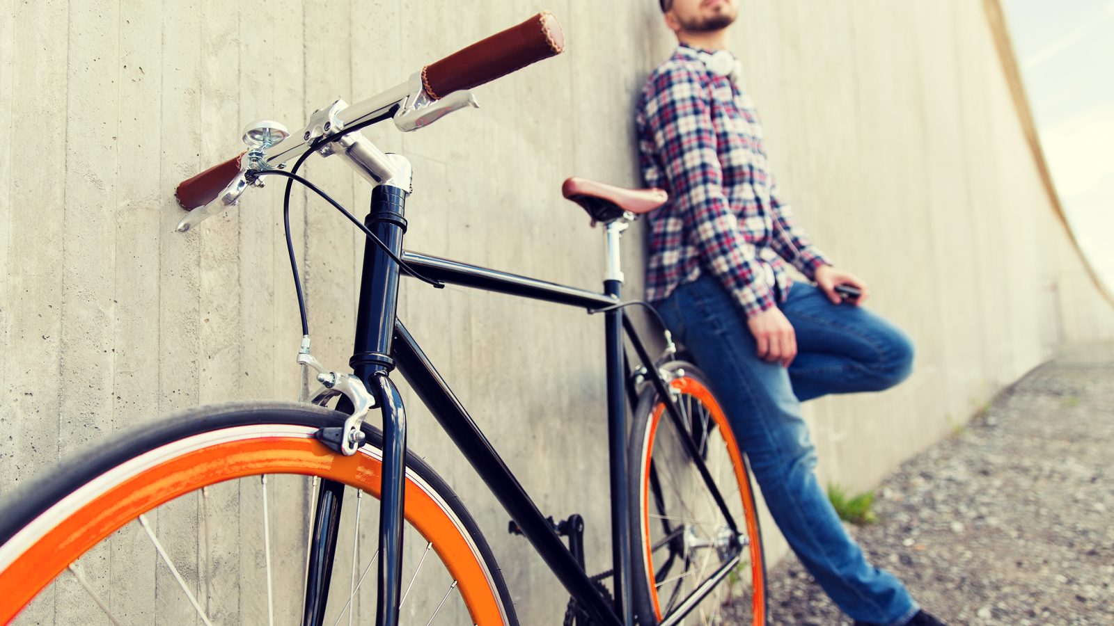 clclose up of bike and man